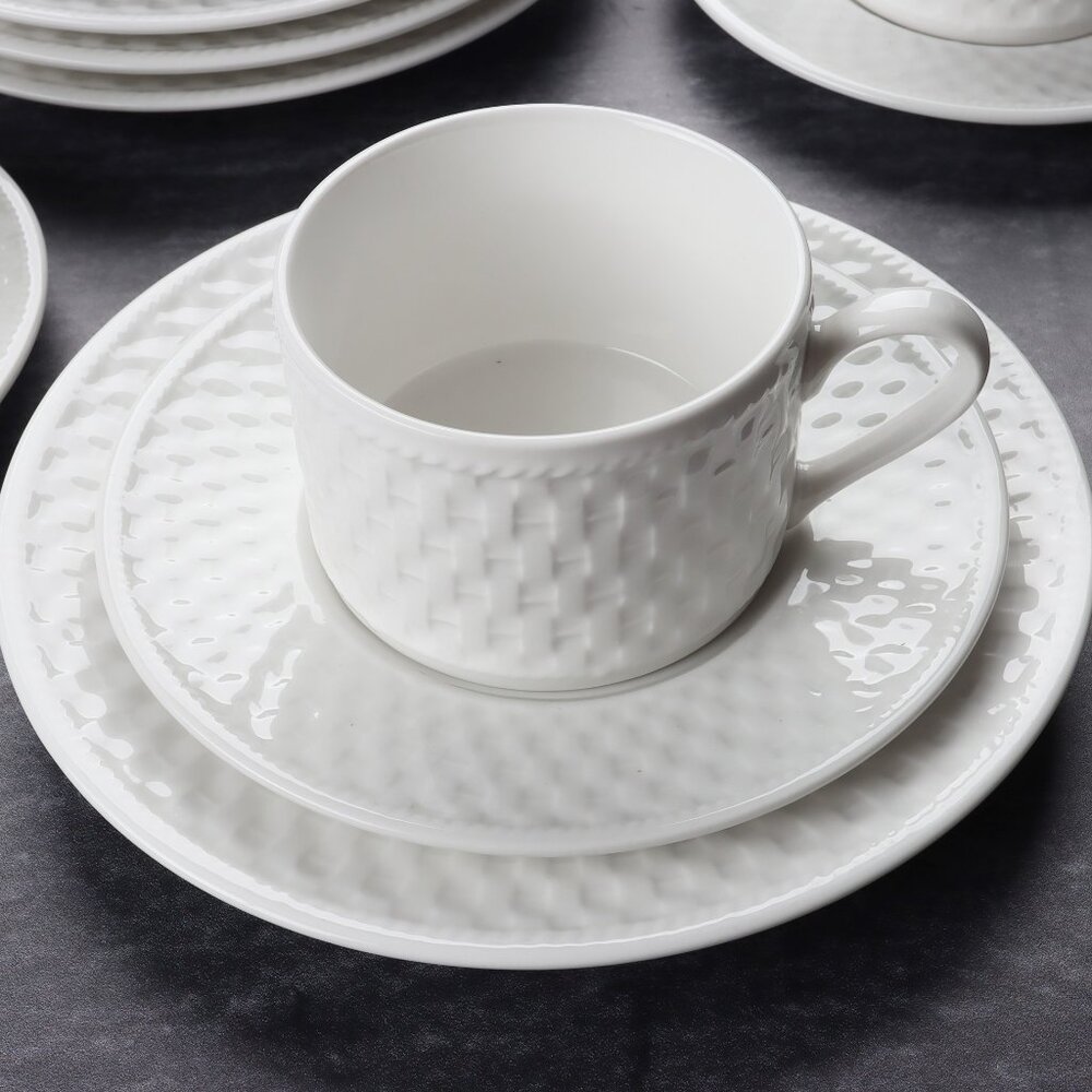 Oneida Casual Settings Basket Weave Salad Plate and Flat Cup & Saucer Set of 4